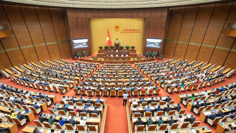 Vietnam’s National Assembly names new deputy PMs, ministers at extraordinary session
