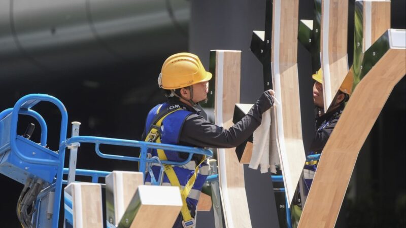 Hong Kong should have system to pause labour import scheme, workers’ union says