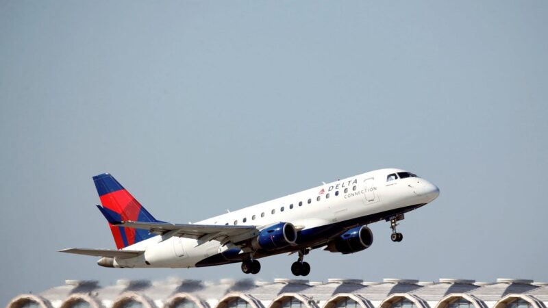 US passenger plane, Air Force jet diverted from potential collision in Washington