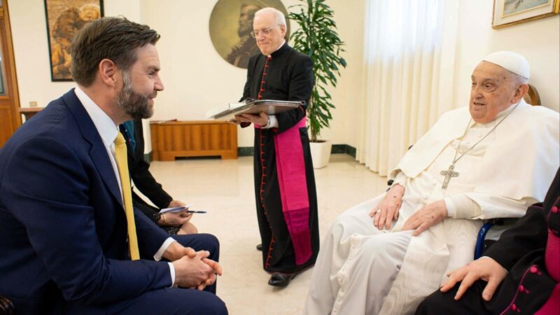 Vance meets Pope Francis amid row over Trump’s migrant plans