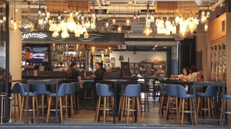 Hong Kong restaurants brace for 25% drop in business due to Easter exodus