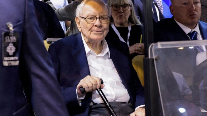 Buffett says US shouldn’t use ‘trade as a weapon’, says he wants to retire at end of year