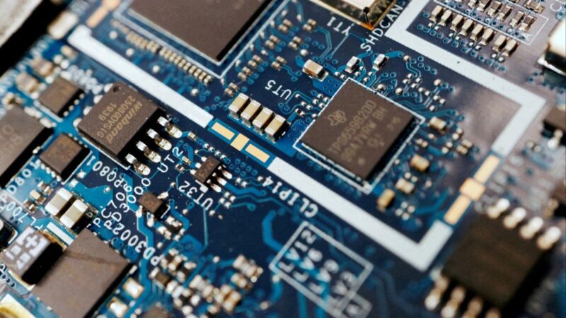 US can curb AI chip risks without halting tech exports, US official says