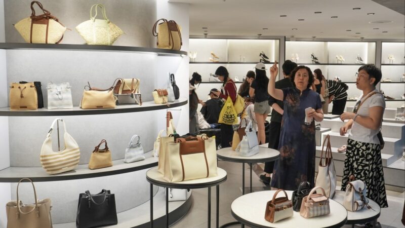 Hong Kong restaurateurs, retailers enjoy uptick in business amid Labour Day break