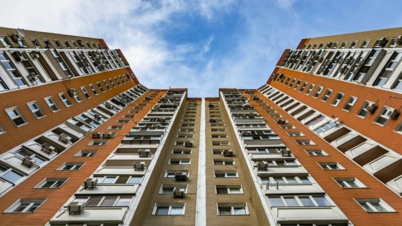 Australian tourist hospitalized after concrete falls from high-rise condo in Thai resort city