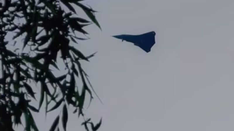 Has China just released pictures of another 6th generation stealth fighter?