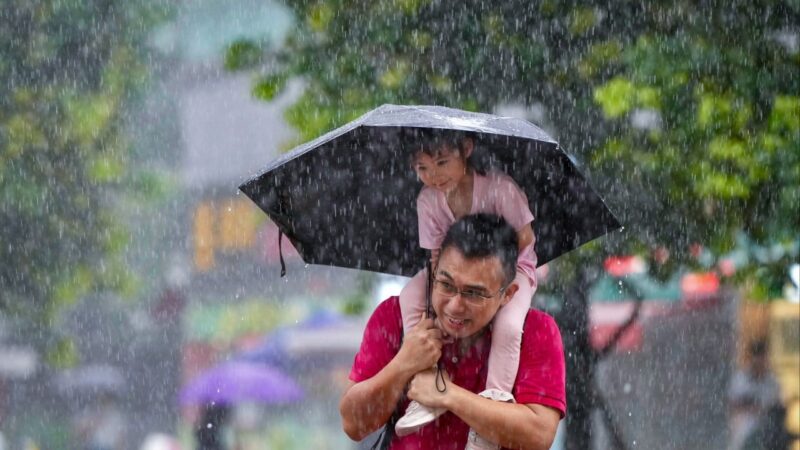 Hong Kong forecaster issues another amber rainstorm signal, warns of flooding