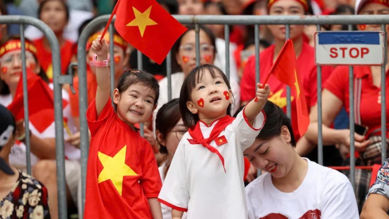 PM urges swift distribution of National Day cash gift