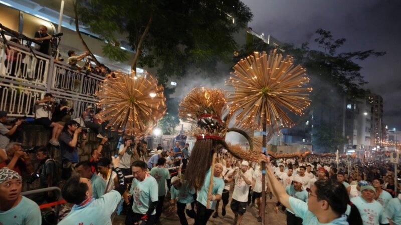 ‘Unique’ and ‘stunning’: Hong Kong’s fire dragon dance draws thousands to Tai Hang