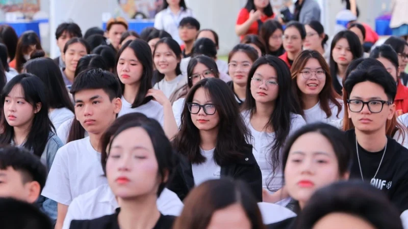 Vietnam’s foreign-language students say AI won’t replace their jobs anytime soon