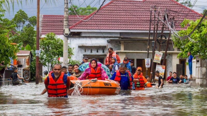 17 dead as flash floods wreak havoc across Indonesia’s Sumatra
