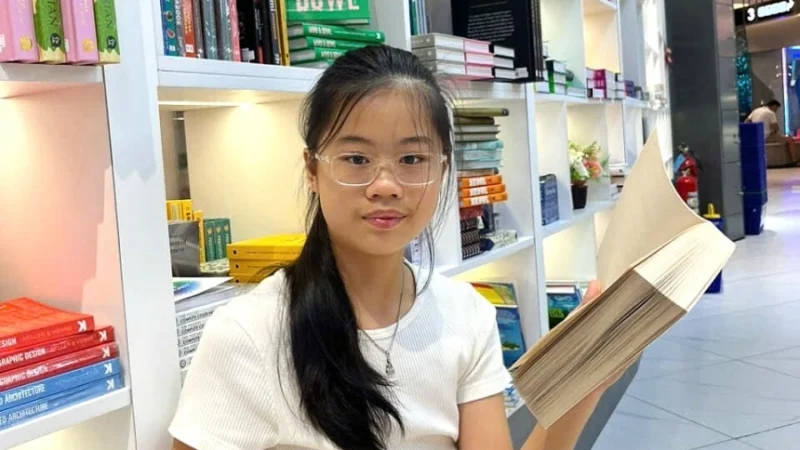10 years old and uncoached, Vietnamese girl scores 8.5 in IELTS
