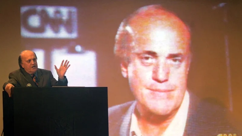 Pulitzer-winning Vietnam War reporter Peter Arnett dies at 91