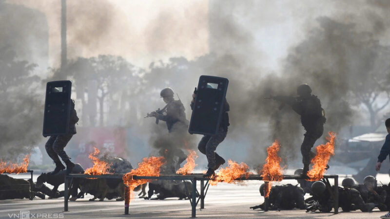 Vietnam’s security forces stage rehearsal for 14th National Party Congress