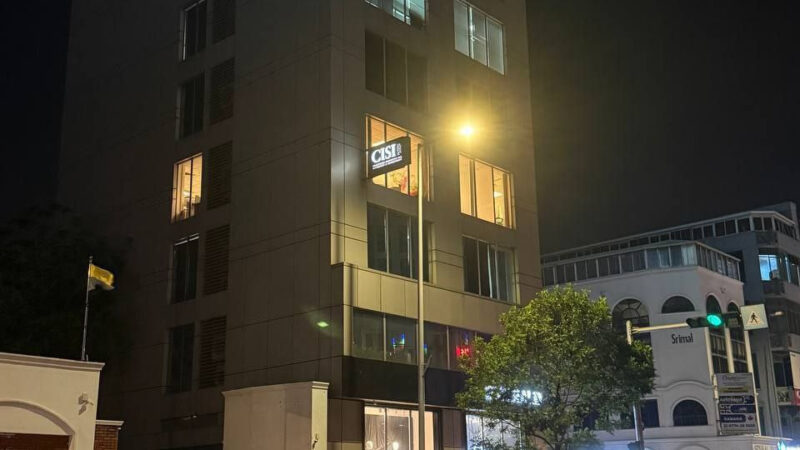 #网友曝光 #斯里兰卡  #大象集团

精聊盘12小时没