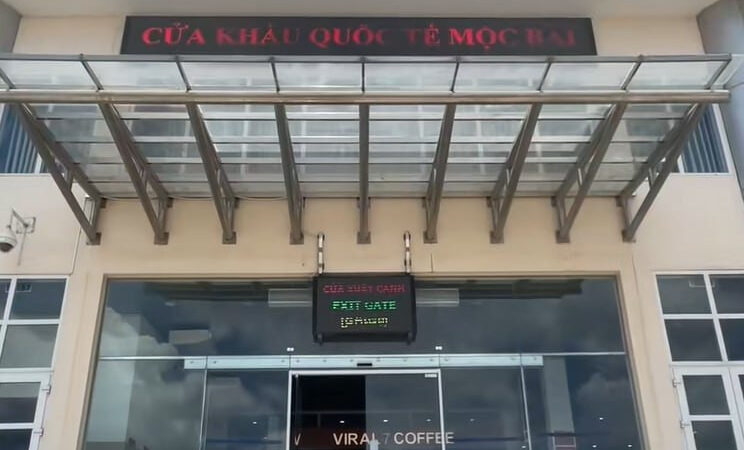 #网友投稿  跑路之后，兄弟们自己品 

出来那一刻，