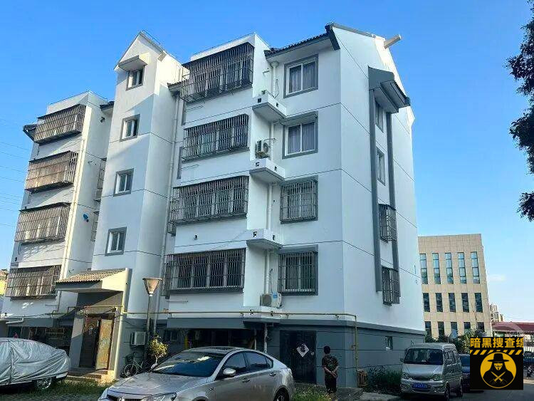 江苏诈骗团伙冒充官员虚构政府项目骗承包商垫资上亿改造52个小 江苏诈骗团伙冒充官员虚构政府项目骗承包商垫资上亿改造52个小