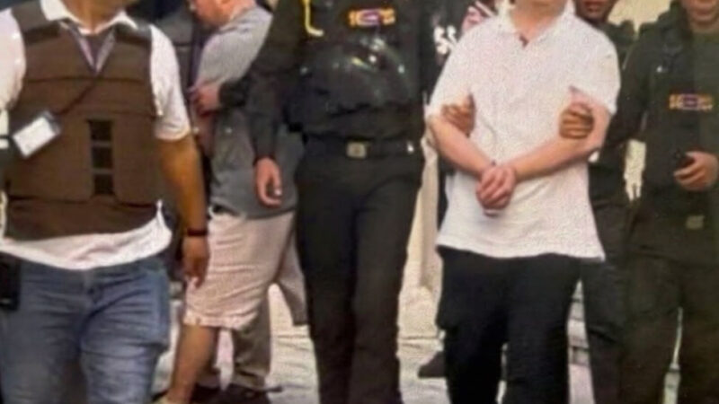 #汇旺 #西总

西总被带走了 

西总一路走好哎~