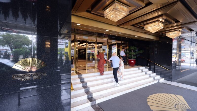 Hong Kong hotel removes seafood items from its restaurants amid food poisoning cases