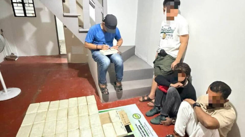 #2名印度籍男子在拉古纳贩毒被捕

菲律宾执法部门在拉古