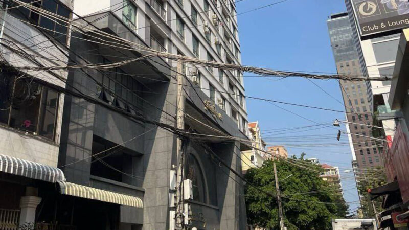 #网友反馈：金边白金湾大楼刚刚被抓走很多人，据说因为贩毒，毒