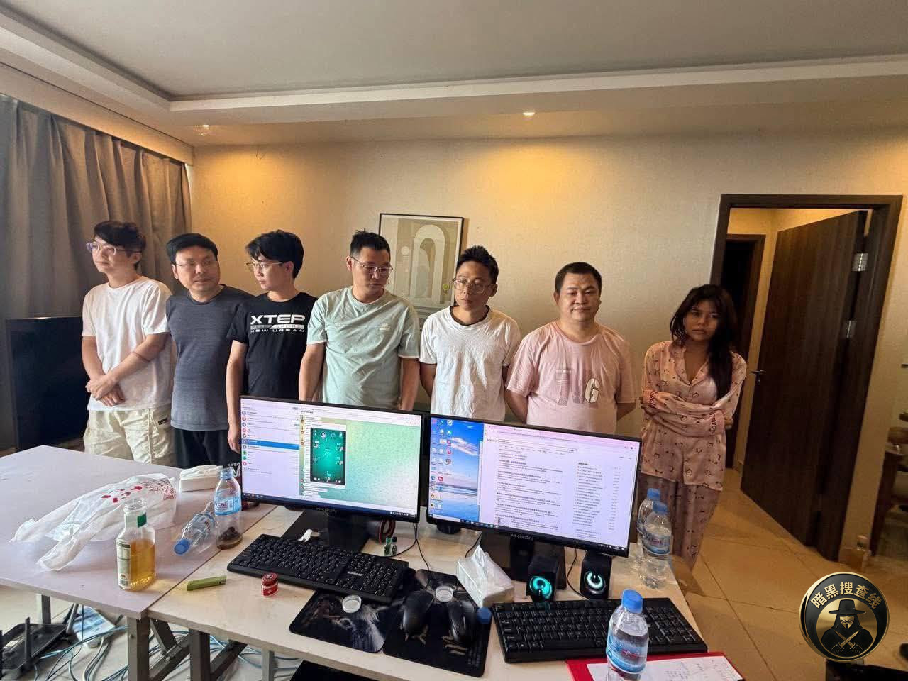 #最新消息
🇰🇭金边今天抓捕了7名中国狗推
3月1日 #最新消息
🇰🇭金边今天抓捕了7名中国狗推
3月1日