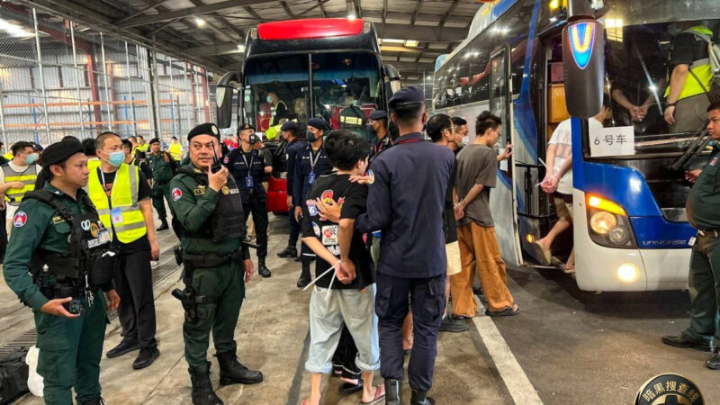 #柬埔寨新闻 昨晚327名中国人涉诈被驱逐出境

3月2