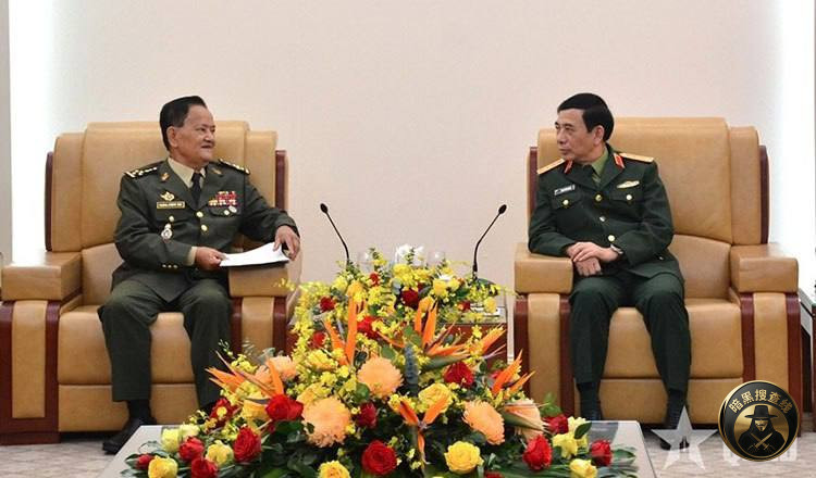 越南与柬埔寨承诺加强防务合作

越南国防部长潘文江在高层