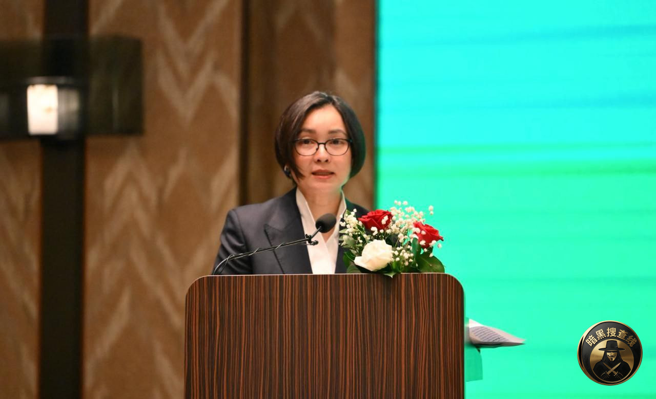 柬央行行长:不要挤兑,不然没有钱取
昨天,柬埔寨国家银 柬央行行长:不要挤兑,不然没有钱取
昨天,柬埔寨国家银