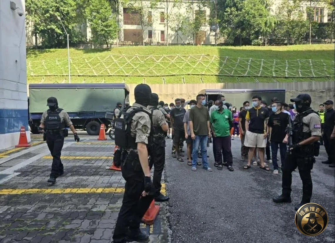 #马来西亚新闻 吉隆坡警方:暴徒砸KTV案涉黑帮恩怨 #马来西亚新闻 吉隆坡警方:暴徒砸KTV案涉黑帮恩怨