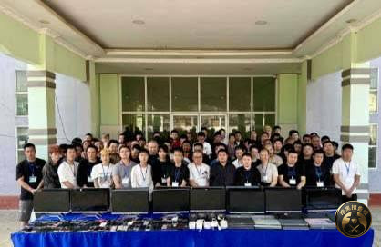 缅甸木姐突袭电诈窝点:85名中国公民被抓获
今日清晨, 缅甸木姐突袭电诈窝点:85名中国公民被抓获
今日清晨,