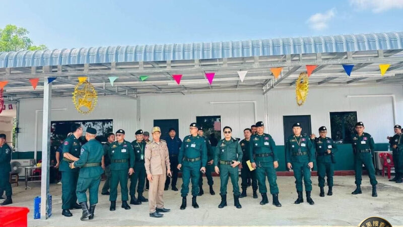 #最新消息：波贝刚才抓了300多人，并鸣枪示警以防止犯罪分子
