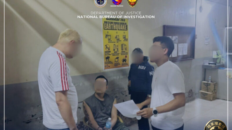 #中国男子在马尼拉落网：纸飞机上卖实名电话卡  流向诈骗团伙
