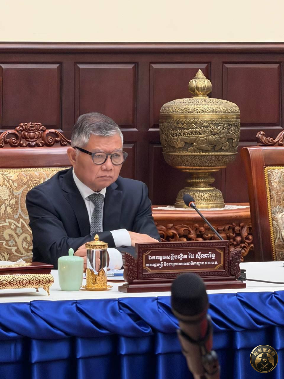 柬埔寨当局切断诈骗园区水电网络,防止死灰复燃
柬埔寨打 柬埔寨当局切断诈骗园区水电网络,防止死灰复燃
柬埔寨打