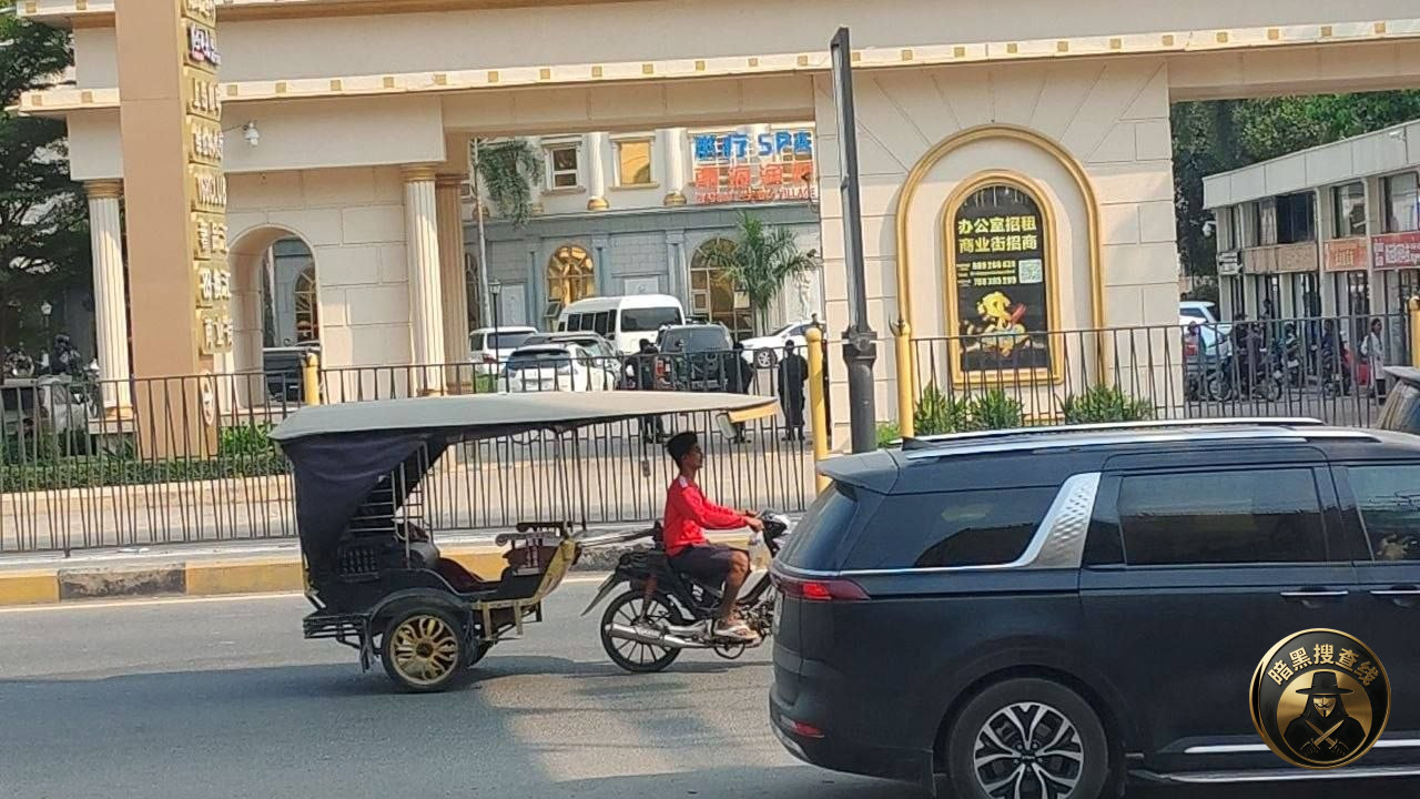 #突发事件:木牌泰坦被宪兵队包围了。 #突发事件:木牌泰坦被宪兵队包围了。