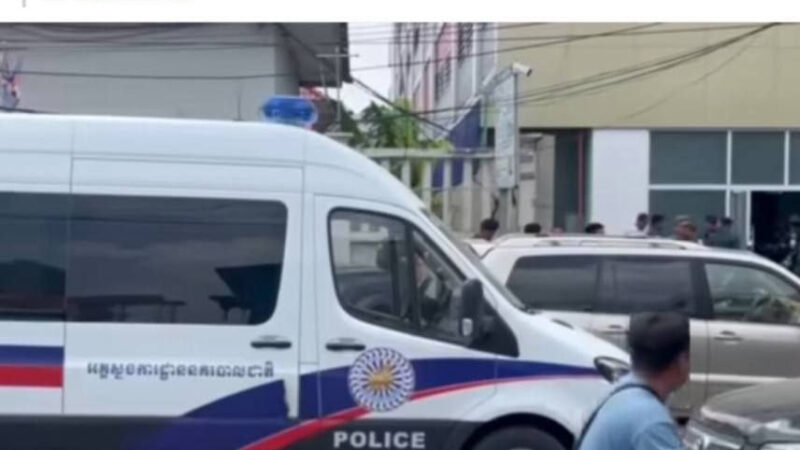 💡 🇰🇭波贝这楼大楼估计已经抓上百人了，大巴车到了好几辆。