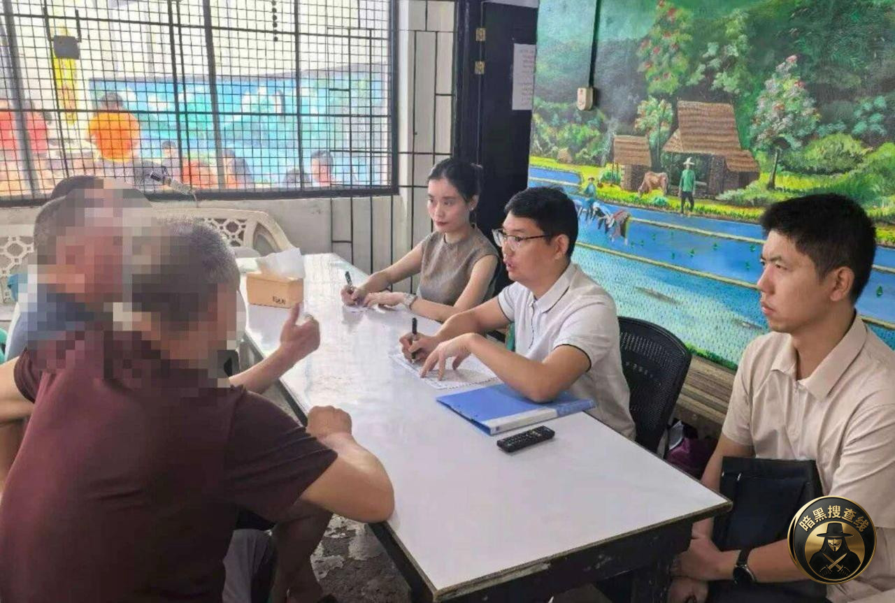 #驻菲律宾使馆领事探视69名被扣中国公民
5月18日, #驻菲律宾使馆领事探视69名被扣中国公民
5月18日,