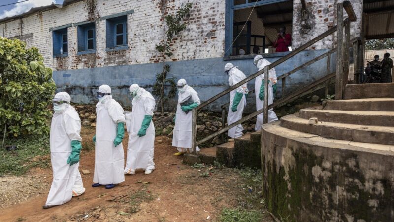 Congo’s health workers treat Ebola without pay as WHO seeks resources