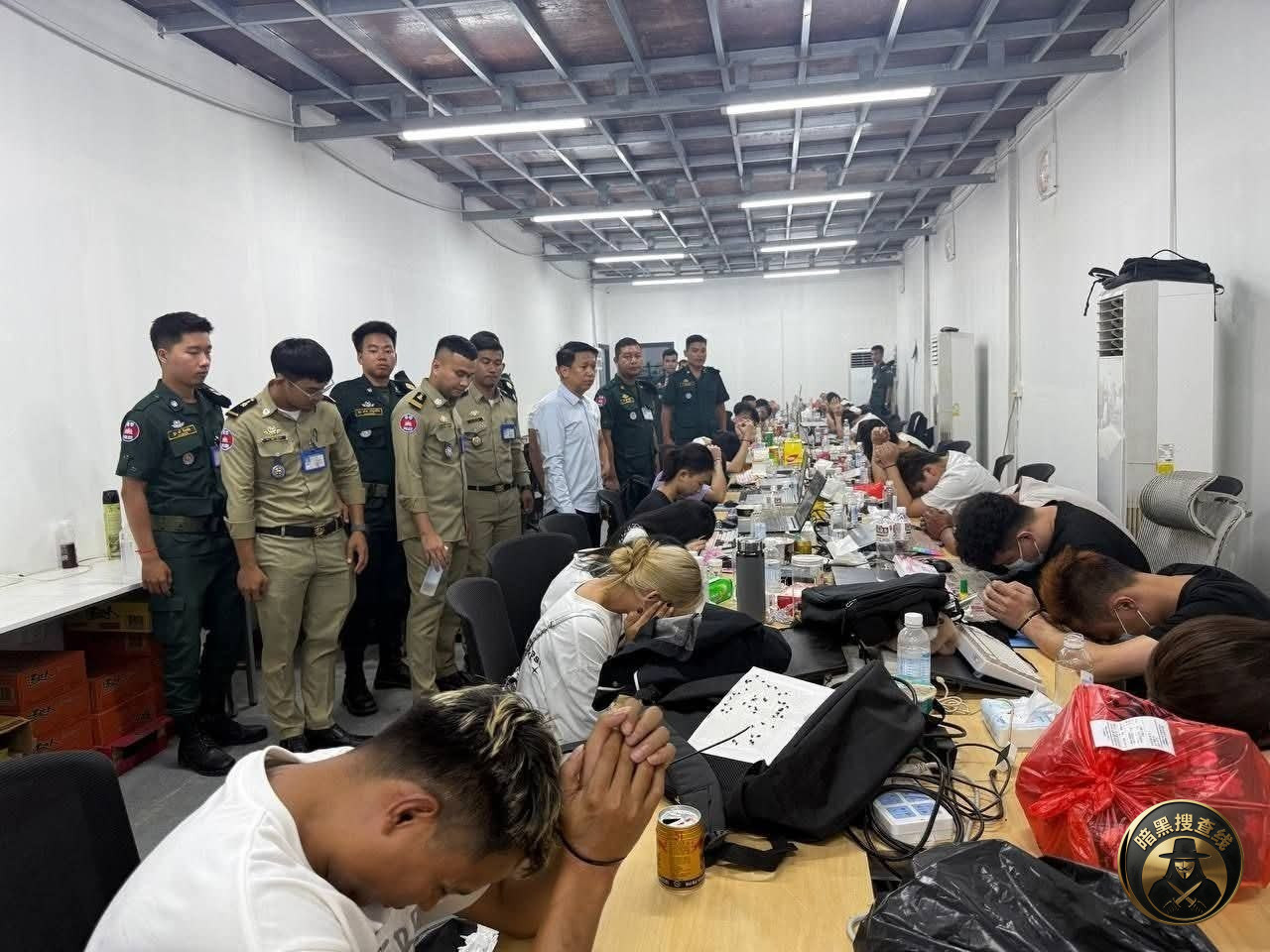 #柬埔寨新闻 西港昨天抓了40名狗推，缴获大量犯罪证据