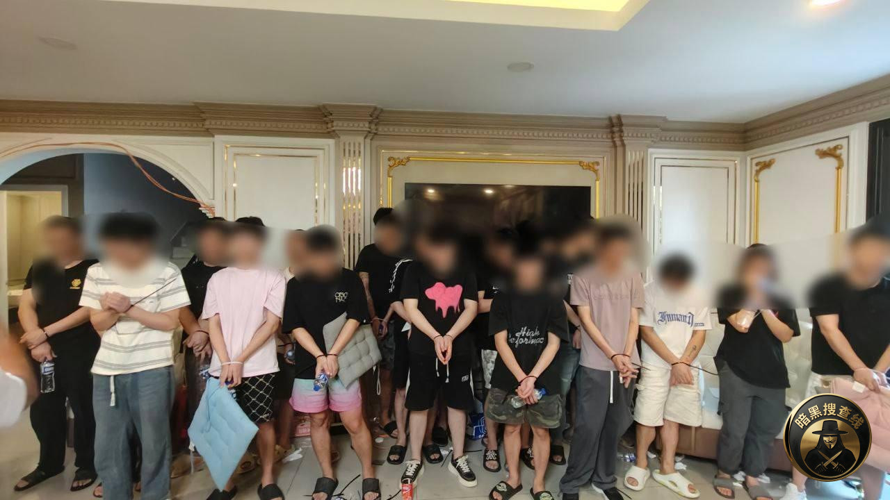 金边朗哥区突袭涉诈窝点 逮捕24名中马籍嫌犯
昨天,金 金边朗哥区突袭涉诈窝点 逮捕24名中马籍嫌犯
昨天,金
