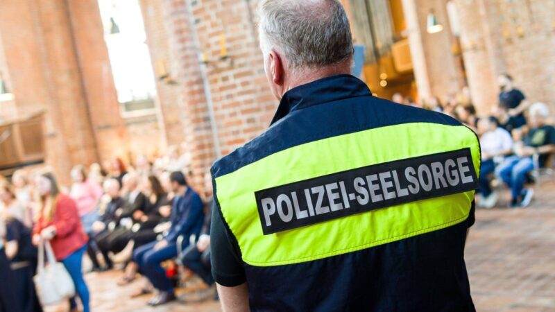 Suspect in German mass shooting kills himself in jail