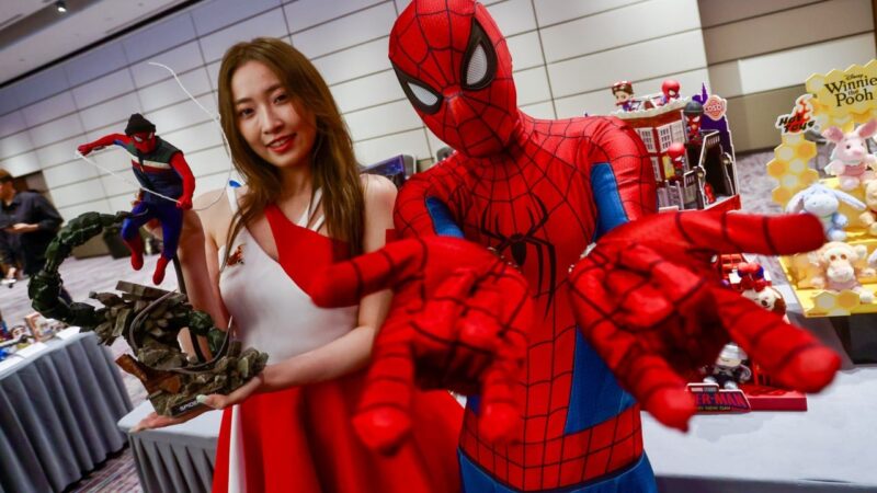 Stars, vintage toys and comic masters all out to slay Hong Kong anime fair