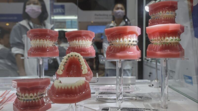 Mainland Chinese dental clinics in Hong Kong come under scrutiny of authorities