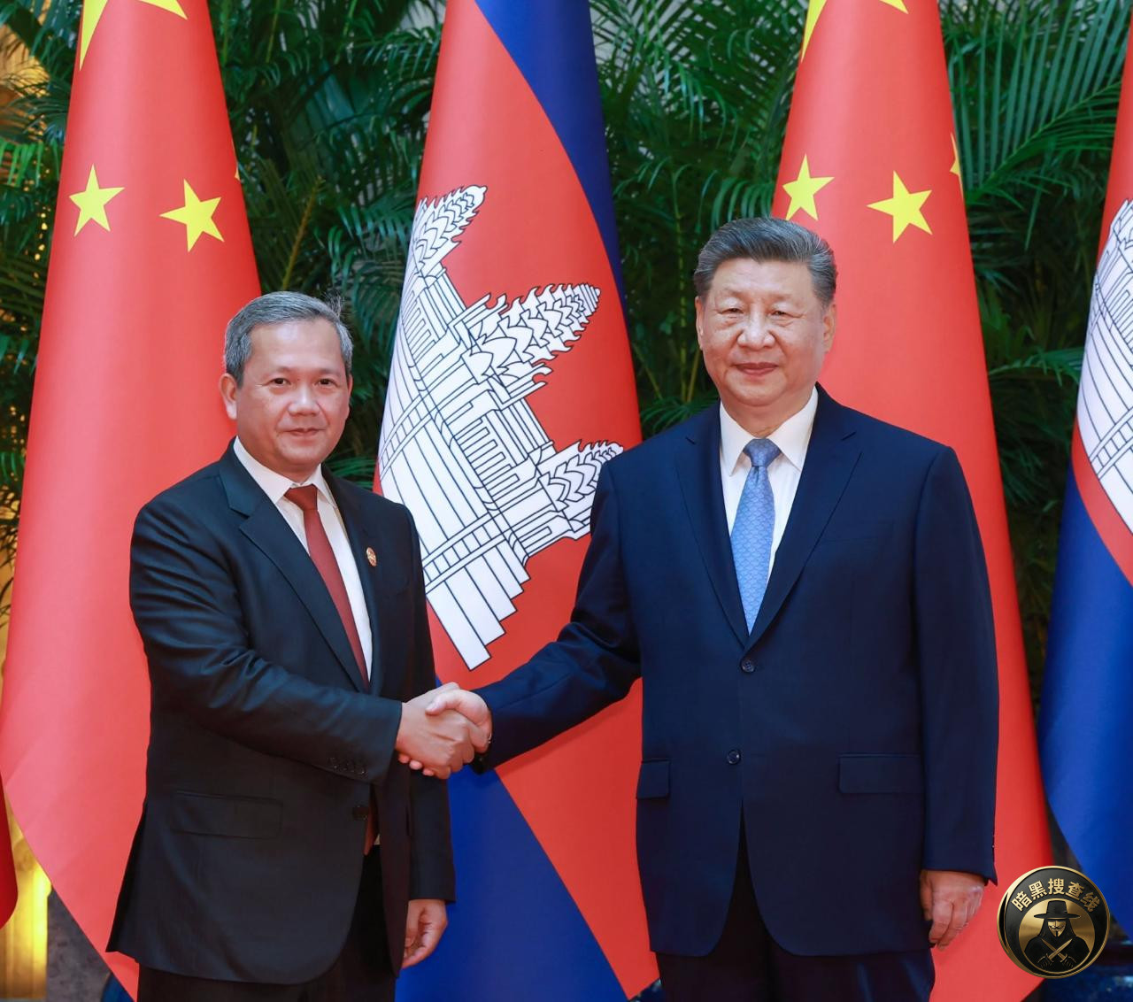 习近平在上海会见柬埔寨总理洪玛奈
今天,中国国家主席习 习近平在上海会见柬埔寨总理洪玛奈
今天,中国国家主席习