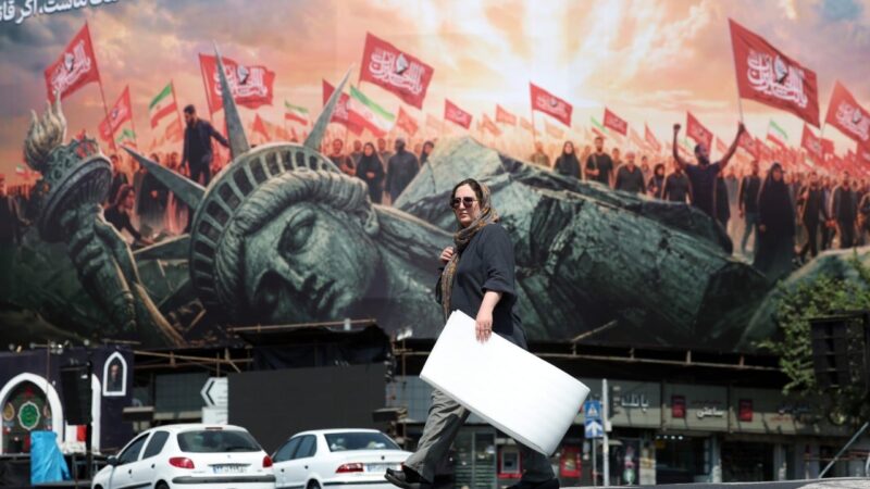 Iran offers US,000 bounty for killing or capturing US soldiers
