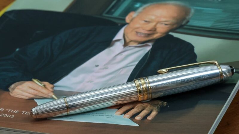 Lee Kuan Yew’s Montblanc pen sells for US0,000 in Singapore auction