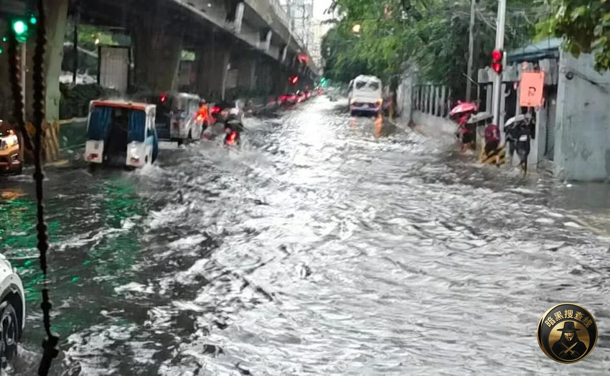 #菲律宾新闻 暴雨猛灌马尼拉!多地积水达8英寸,多条道路受影 #菲律宾新闻 暴雨猛灌马尼拉!多地积水达8英寸,多条道路受影