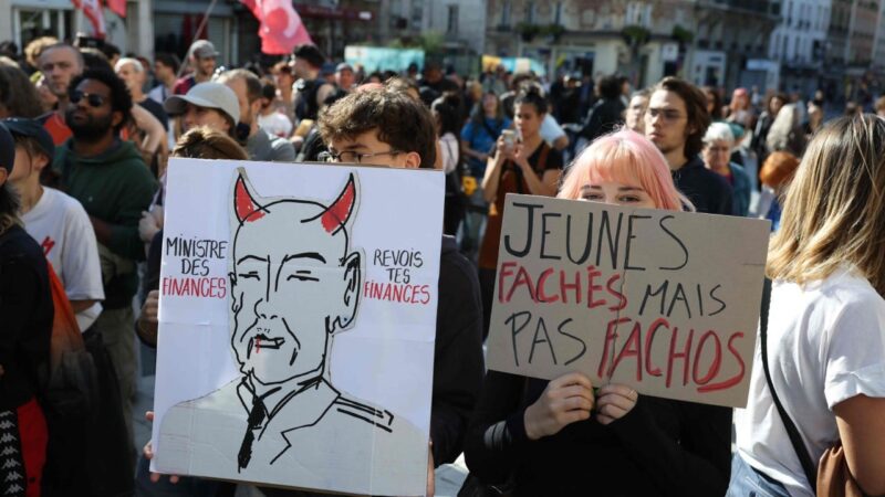 Hundreds of schools to close on Monday as education protests rock France