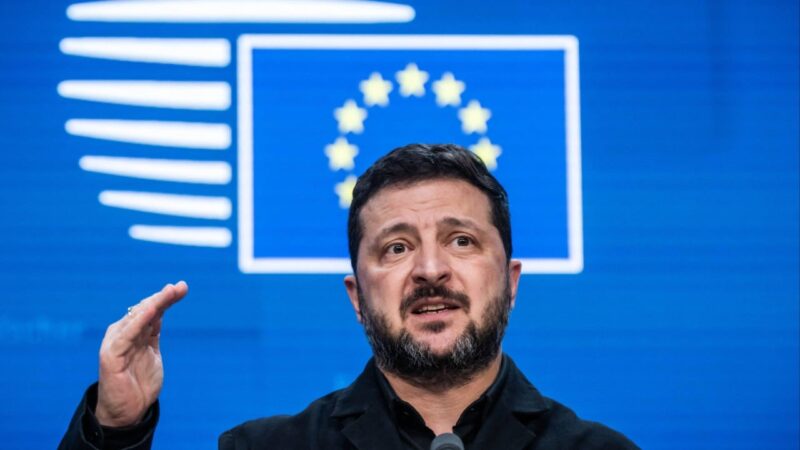 Zelensky speaks to US envoys amid Trump spat after warning US not to side with Russia